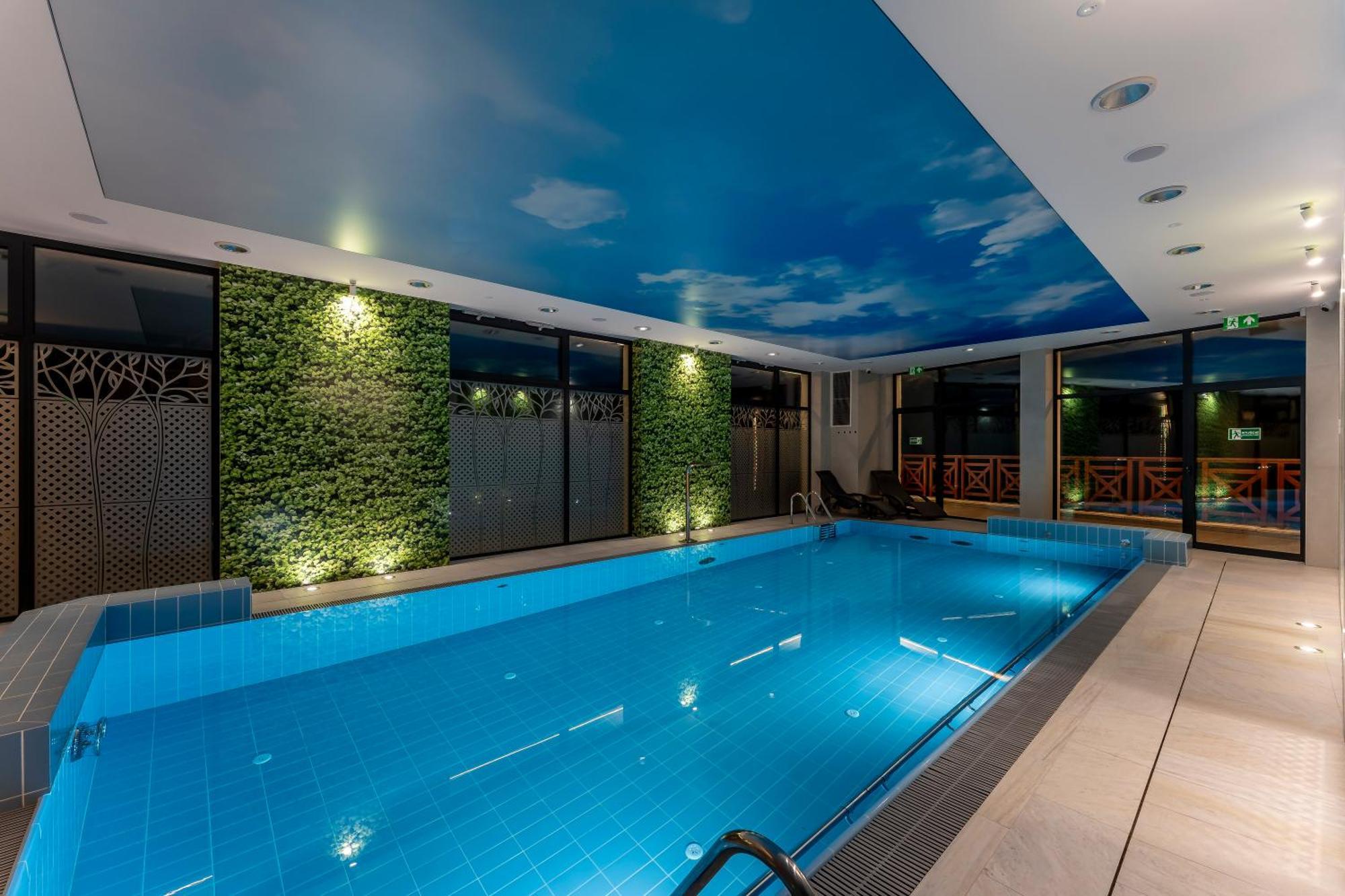 Aura Medical Spa Наленчув Экстерьер фото
