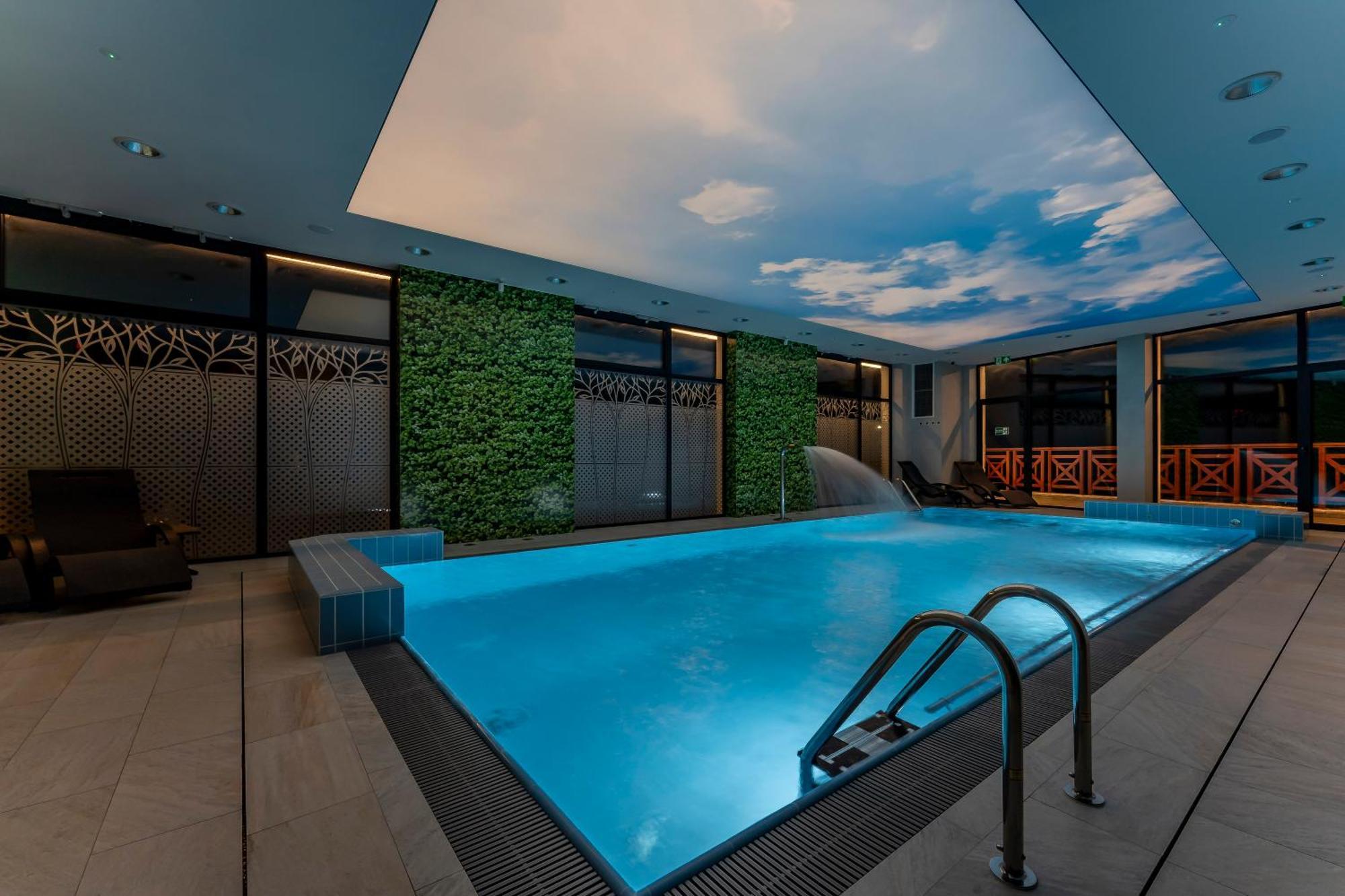Aura Medical Spa Наленчув Экстерьер фото