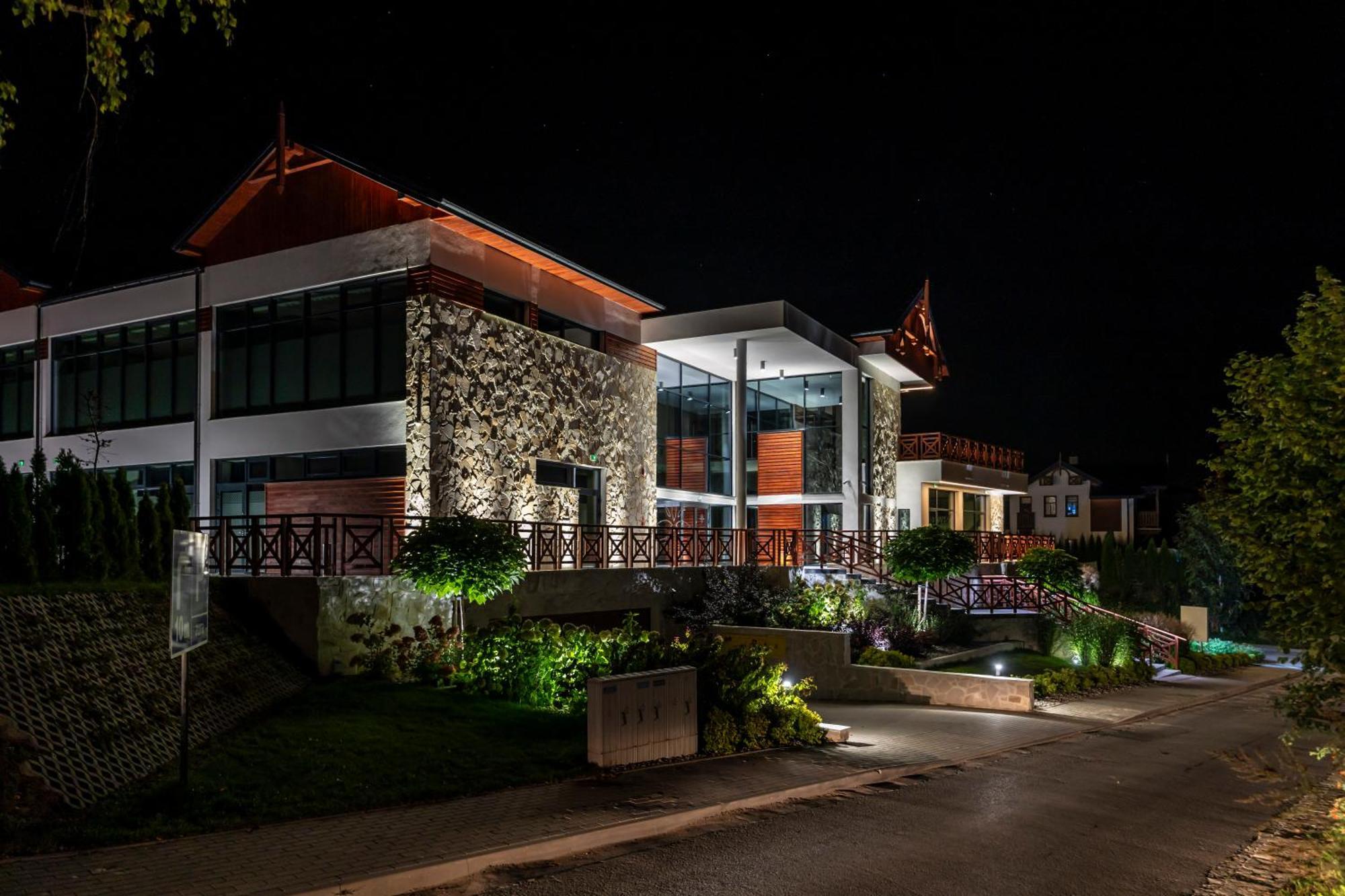 Aura Medical Spa Наленчув Экстерьер фото