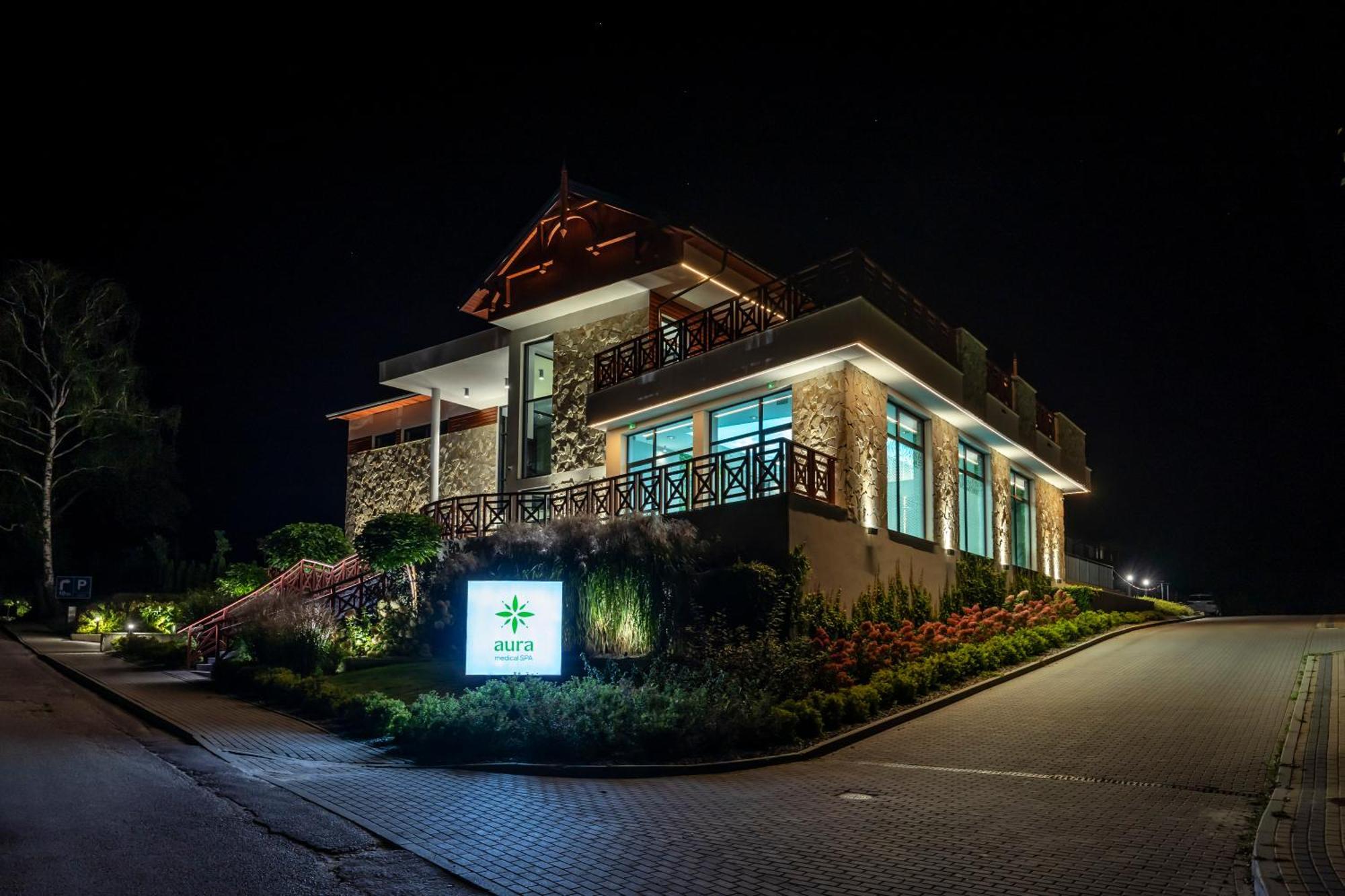 Aura Medical Spa Наленчув Экстерьер фото