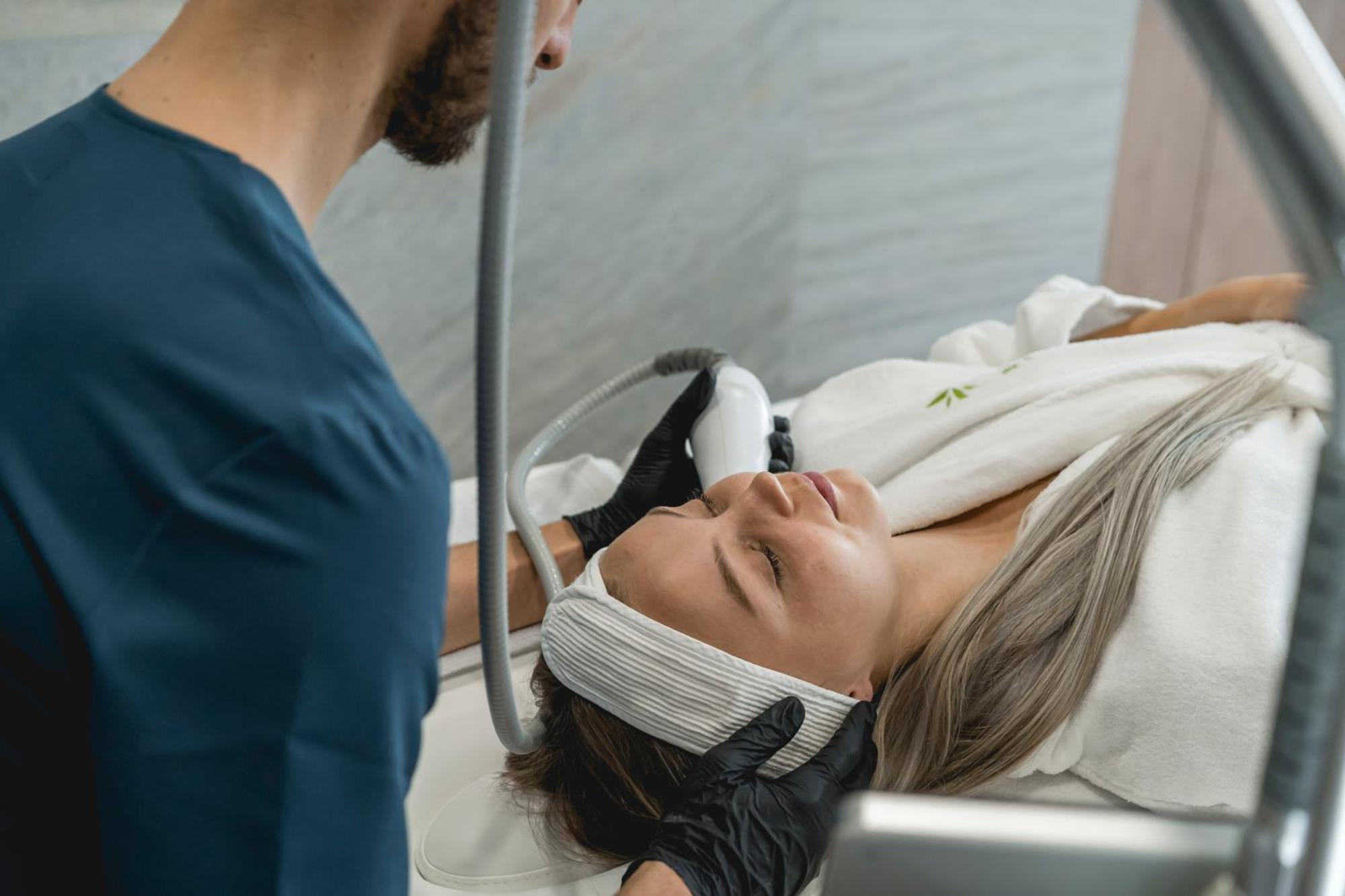 Aura Medical Spa Наленчув Экстерьер фото